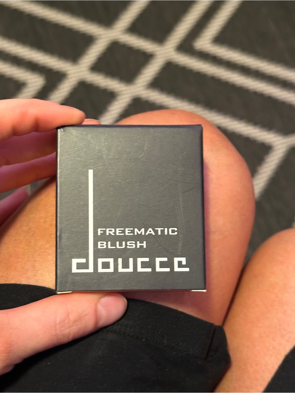 Doucce Freematic Blush - Black & White Packaging